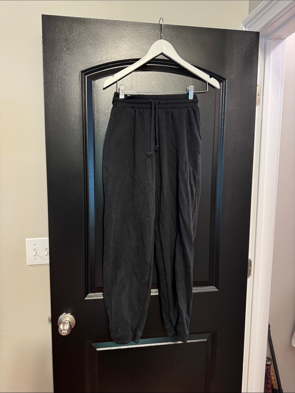 Zara Men's Black Elastic-Waist Joggers